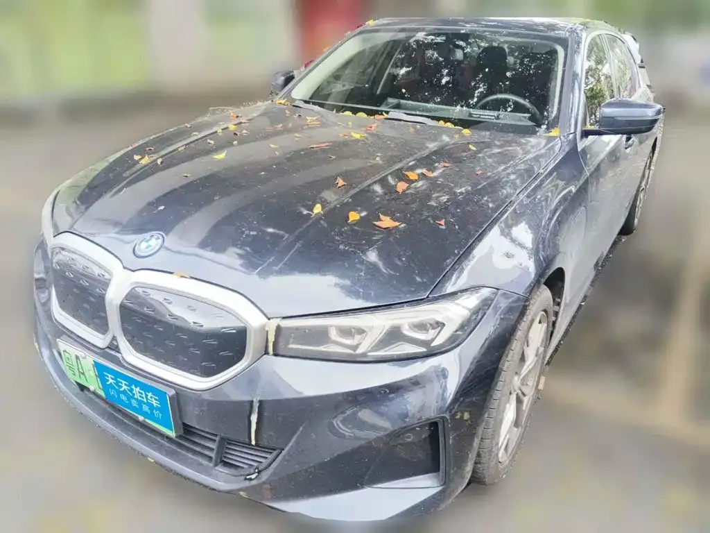 BMW i3 eDrive 35 L