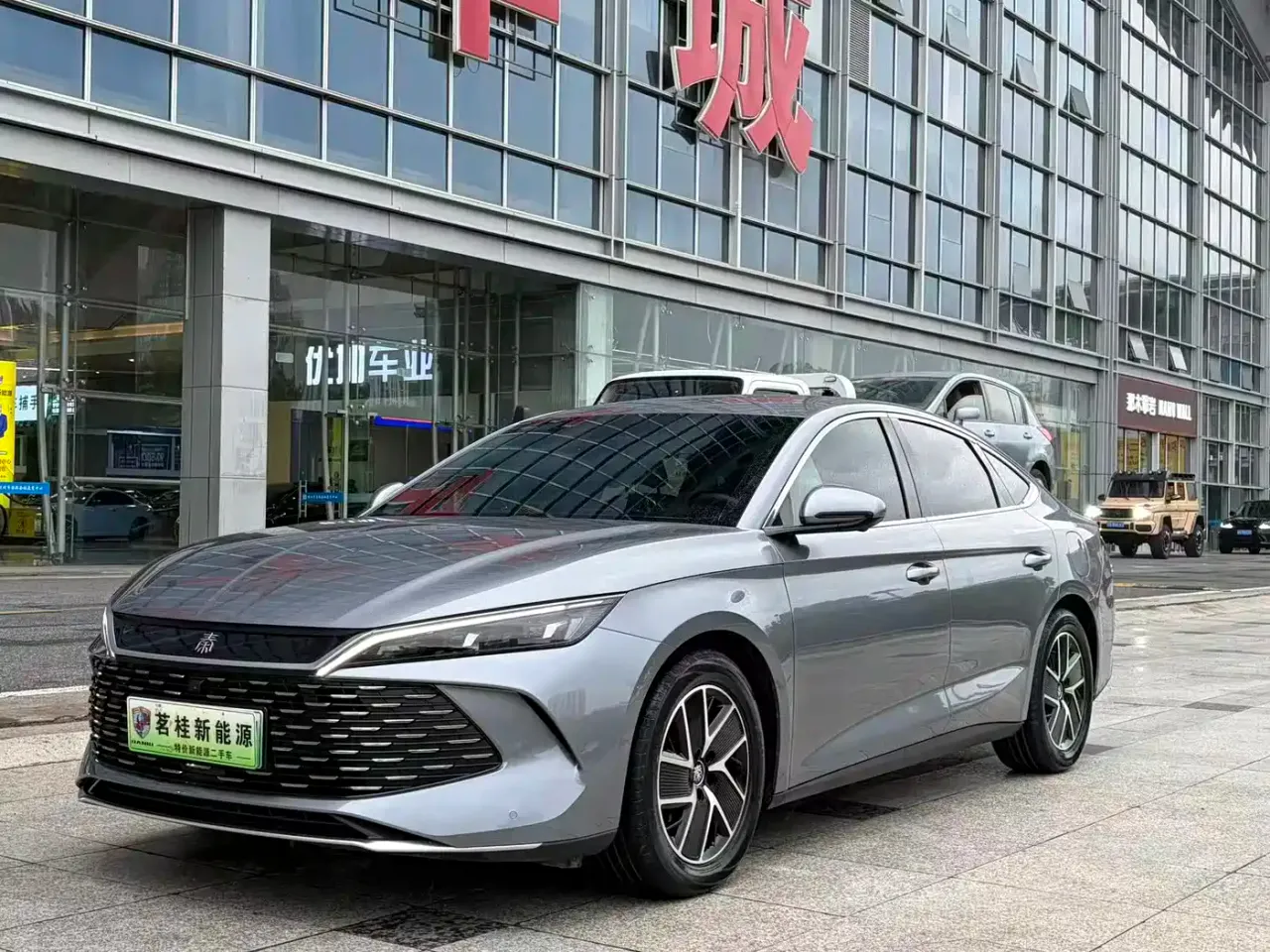 BYD Qin L DM-i Smart Drive 80KM Premium