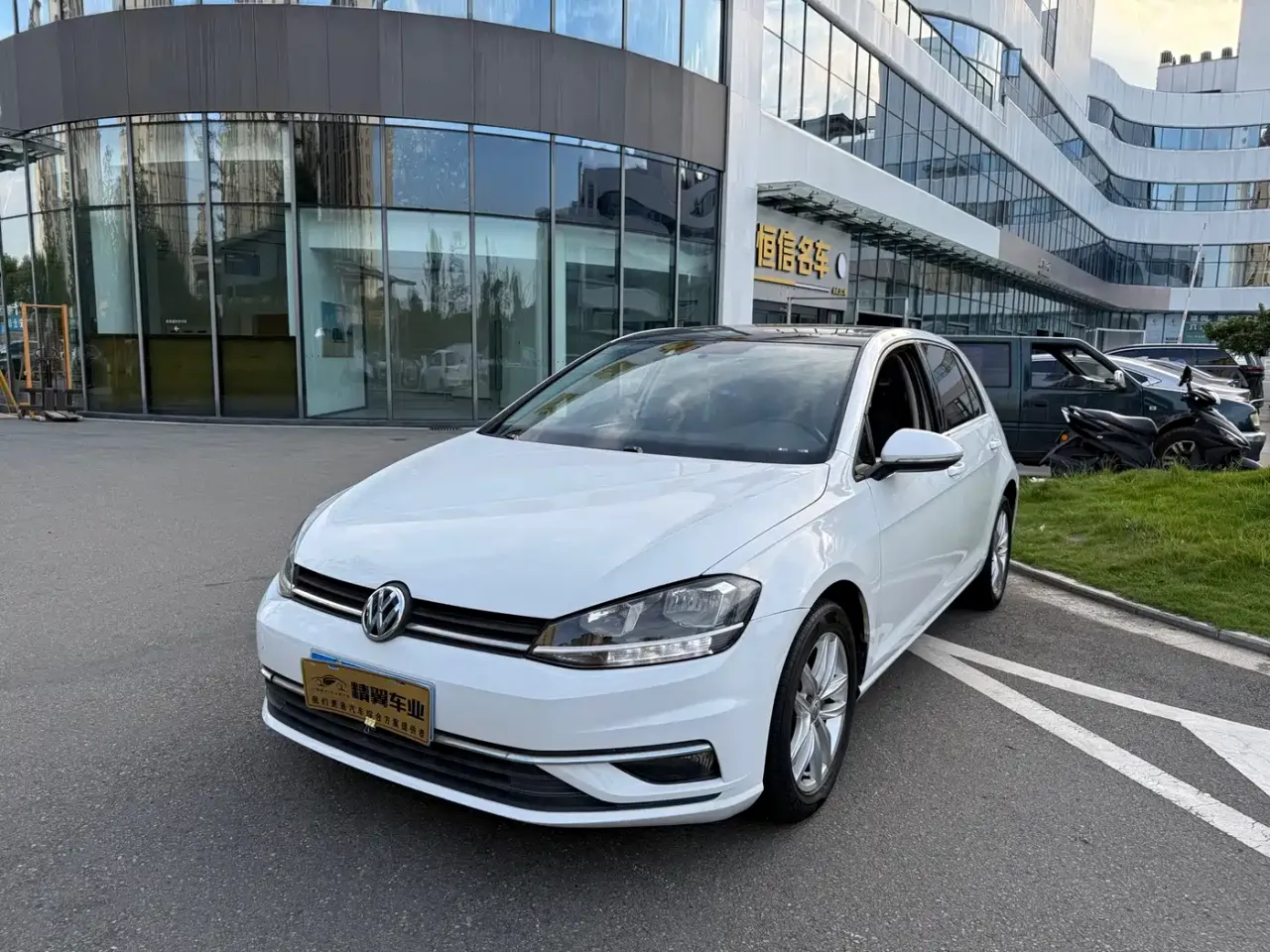Volkswagen Golf 1.6L Automatic Comfort