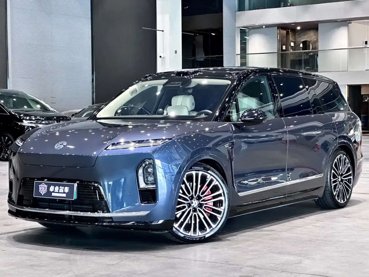 NIO ES8 Base Model