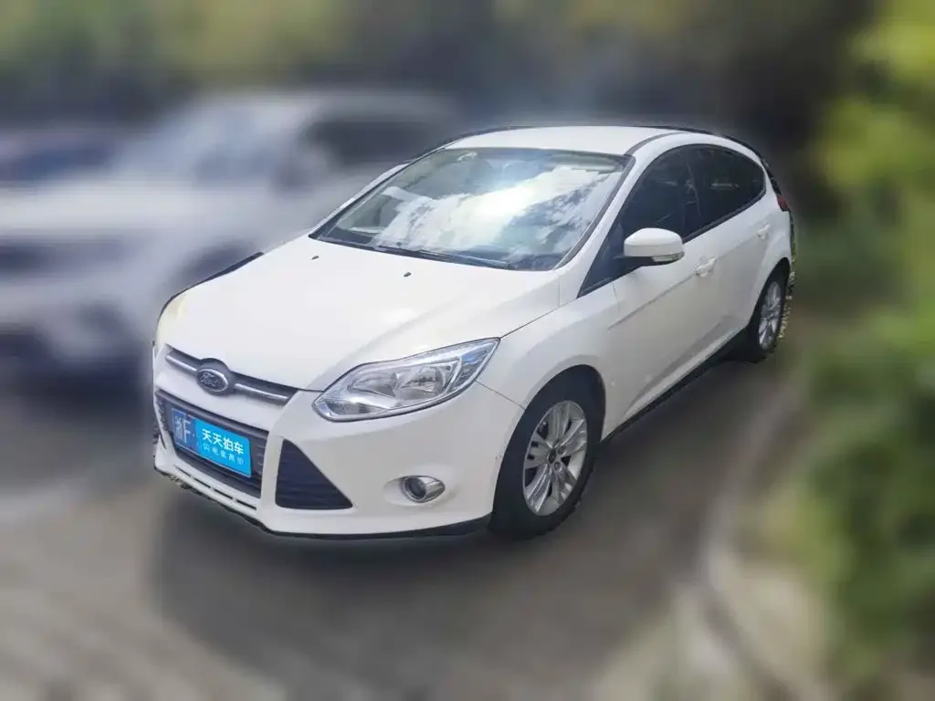Ford Focus Hatchback 1.6L Automatic