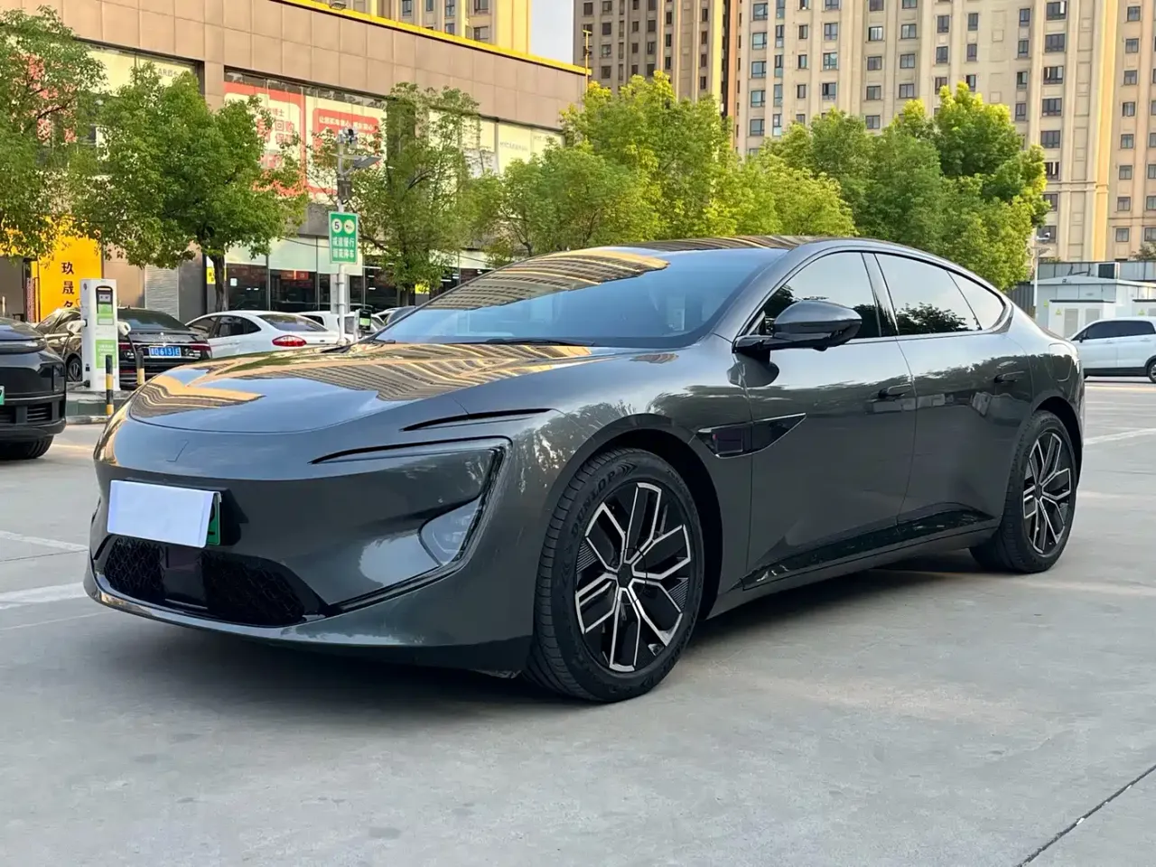 Avatr 12 Max Extended Range Edition