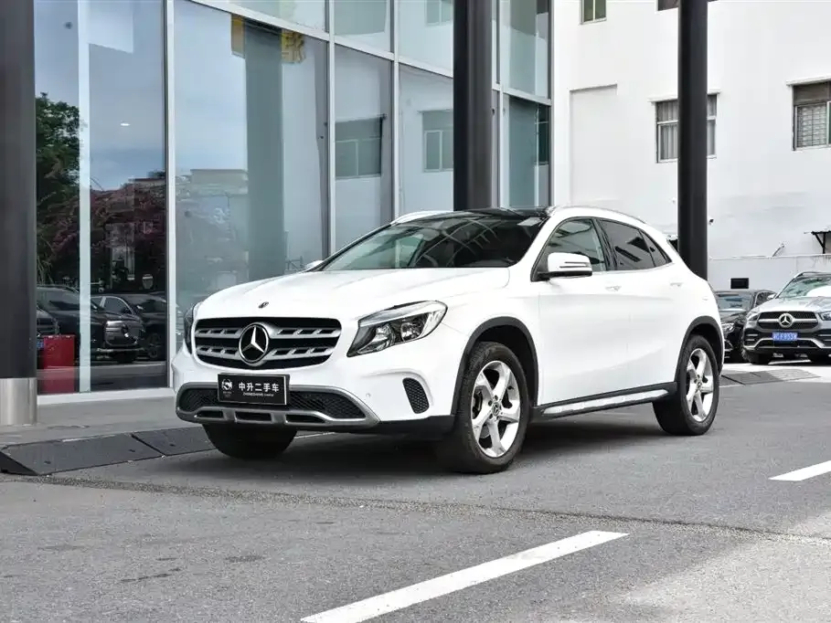Mercedes-Benz GLA GLA 200 Dynamic