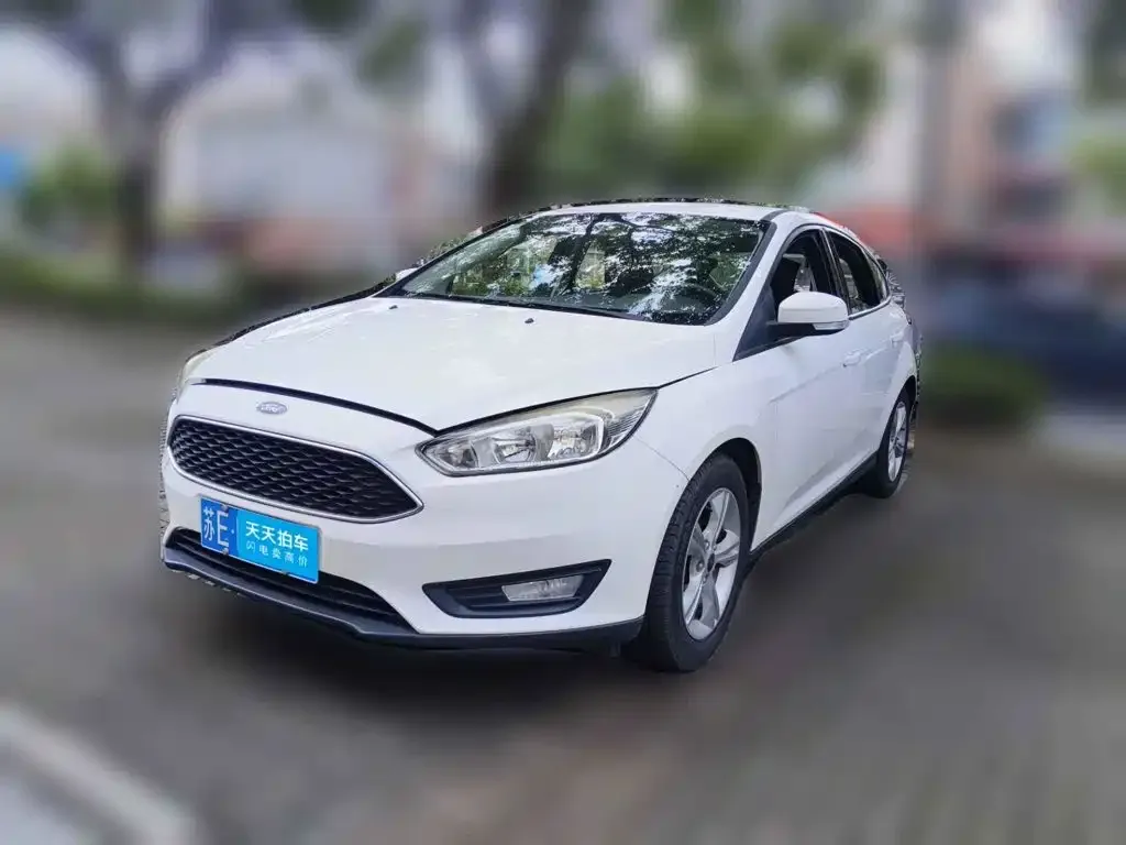 Ford Focus Hatchback 1.6L Manual Comfort
