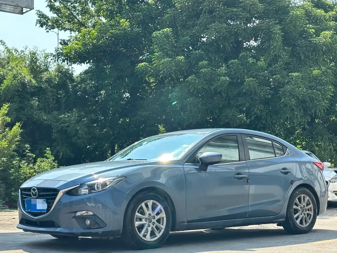 Mazda 3 Axela Sedan 1.5L Automatic Comfort