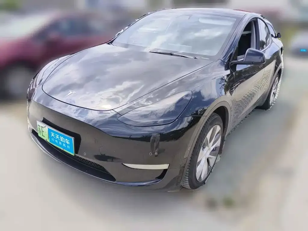 Tesla Model Y Facelift Rear-Wheel Drive