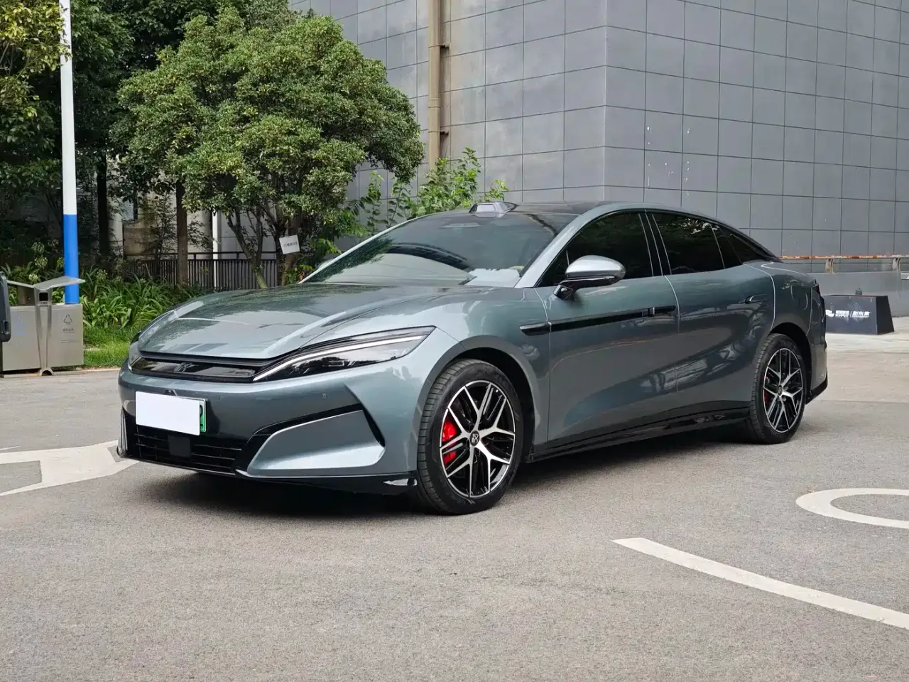 BYD Han L EV AWD LiDAR Flagship
