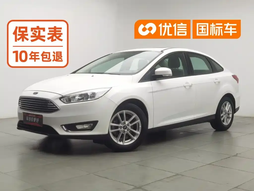 Ford Focus Sedan 1.6L Automatic Fashion