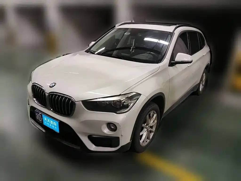 BMW X1 sDrive18Li Fashion Model