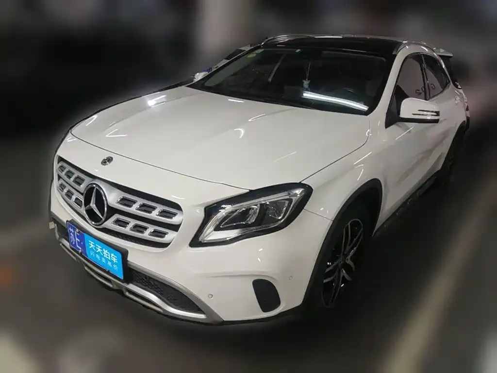 Mercedes-Benz GLA GLA 200 Fashion