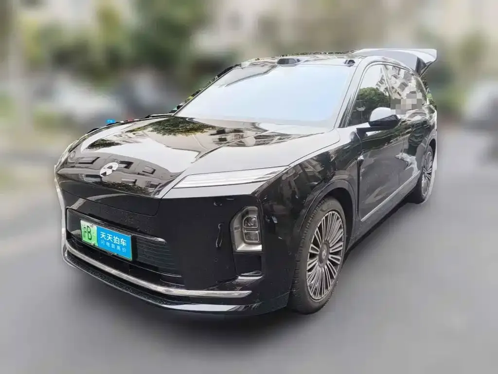 NIO ES8 Base Model 7-Seater