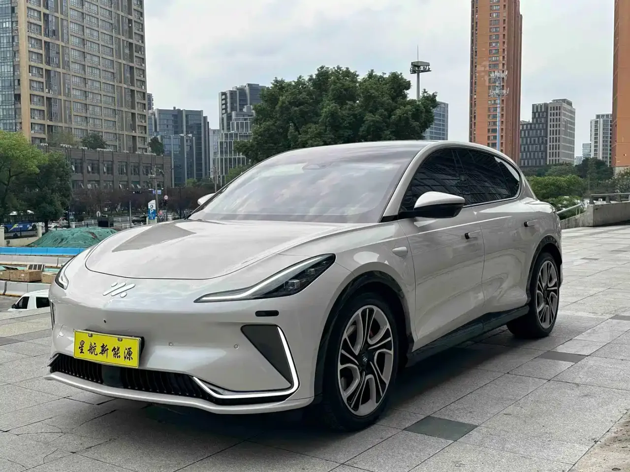 IM Motors IM LS7 Model 90kWh Elite RWD Edition