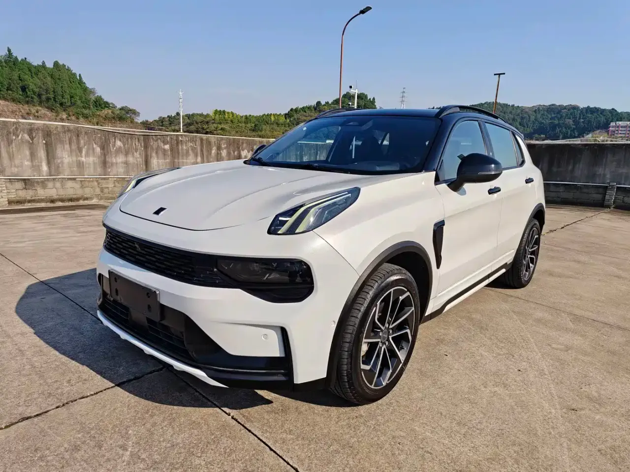 Lynk &amp; Co 01 1.5TD EM-F Dawn Edition