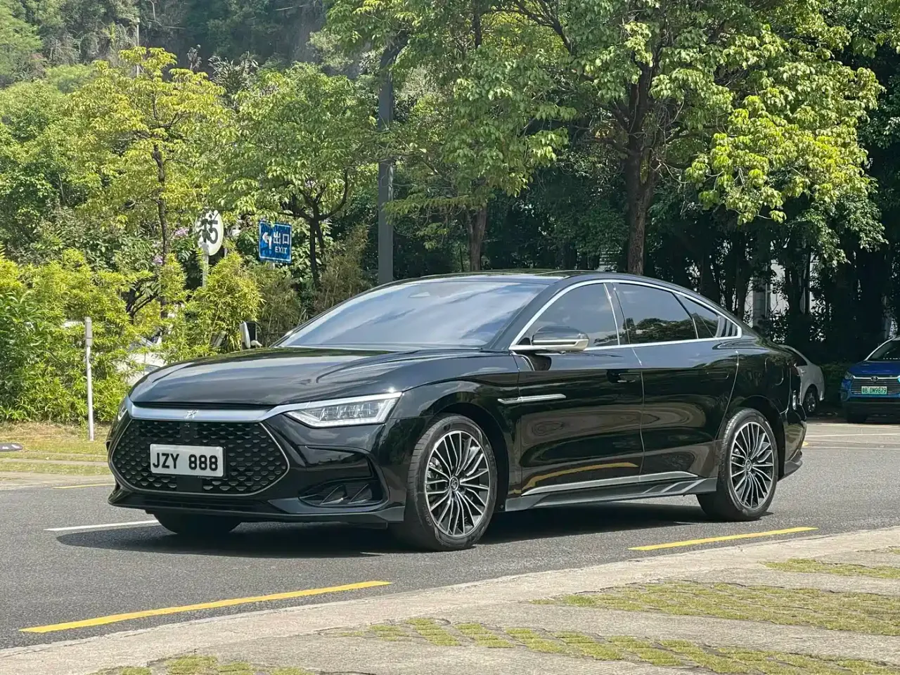BYD Han DM-i Champion Edition 121KM