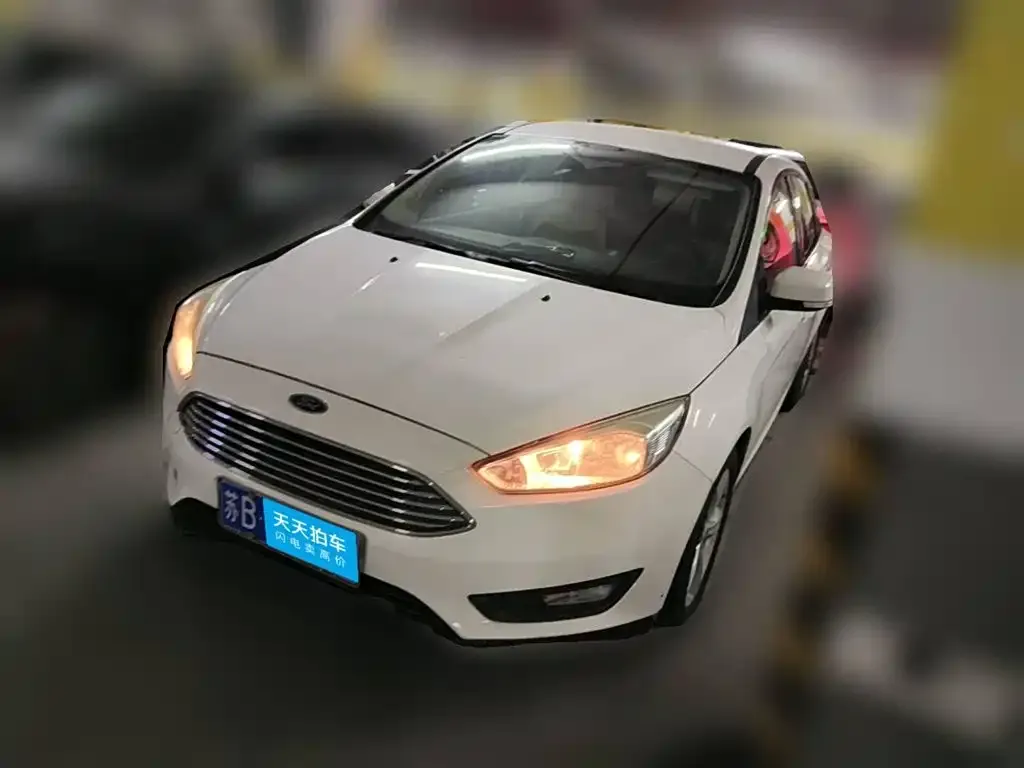 Ford Focus Sedan 1.6L Automatic Comfort