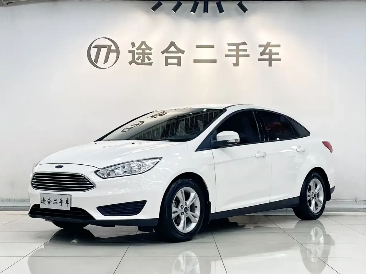 Ford Focus Sedan Classic 1.6L Automatic