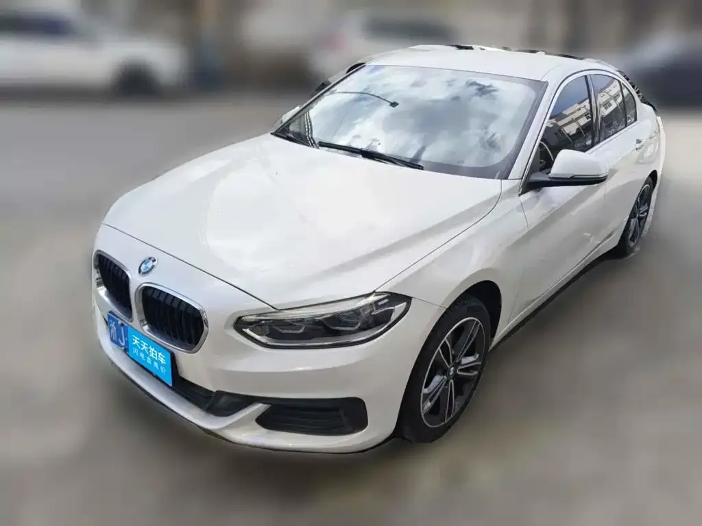 BMW 1 Series Model 120i Fashion Style