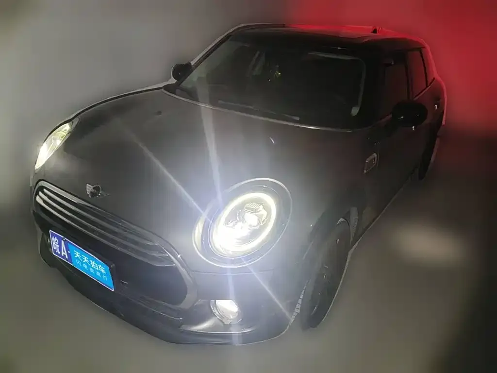 MINI CLUBMAN 1.5T COOPER Connoisseur
