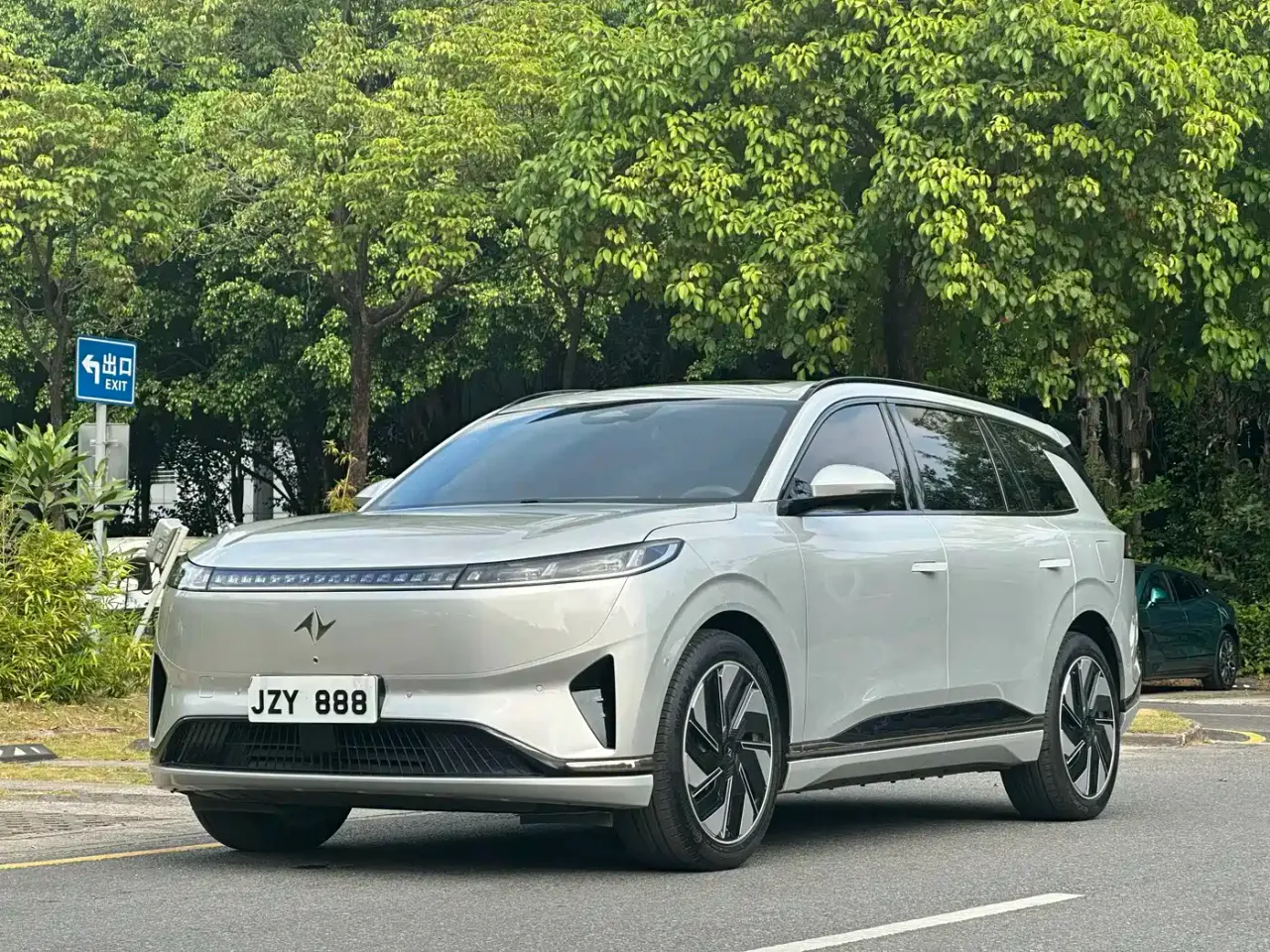 Dongfeng Yipai eπ008 210Max Range Extender 6-Seater